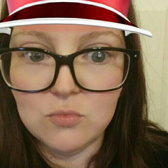 Meet your Posher, Angela - Picture 3 of 4