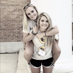 Meet your Posher, Kori