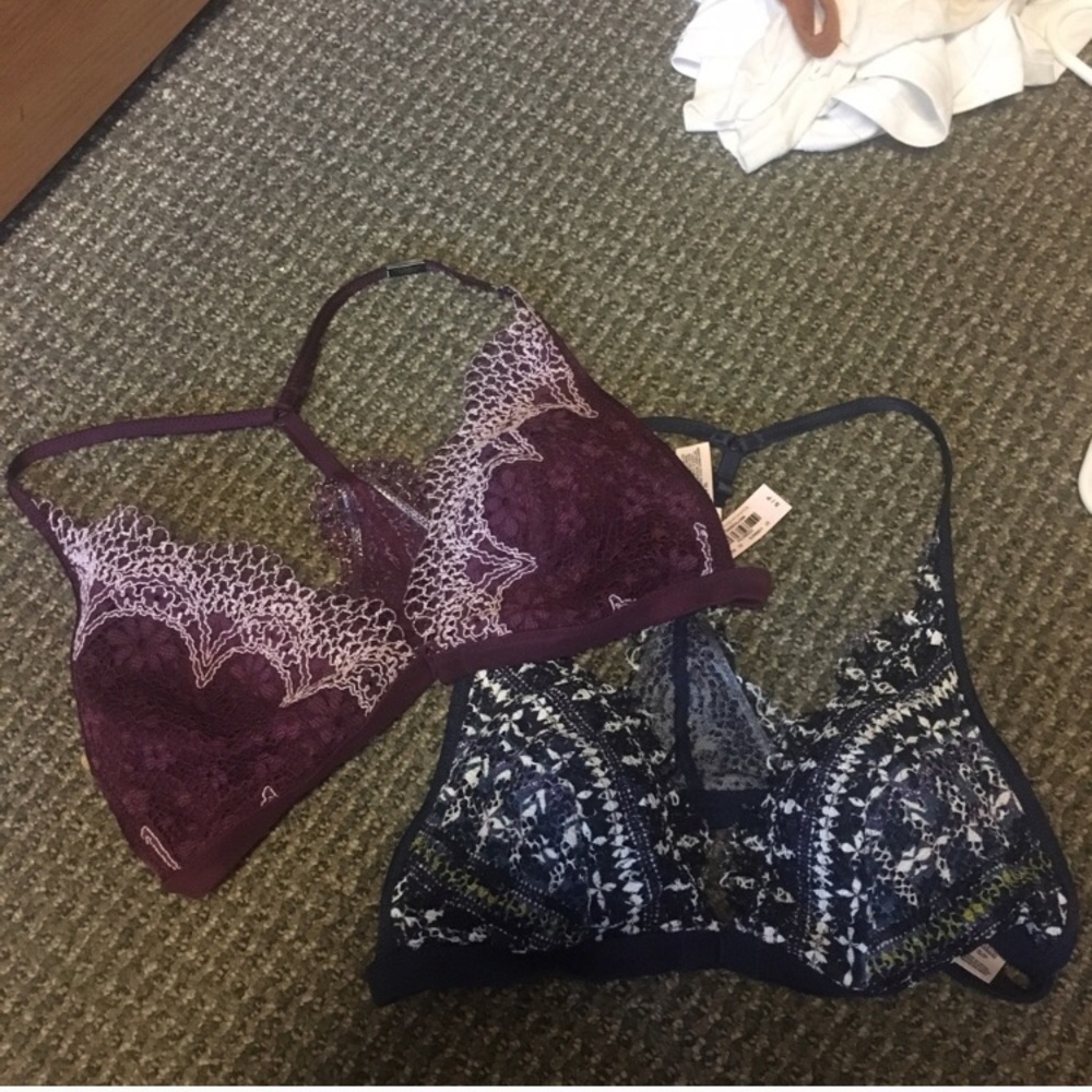Victoria secret bralette! (Only purple one)