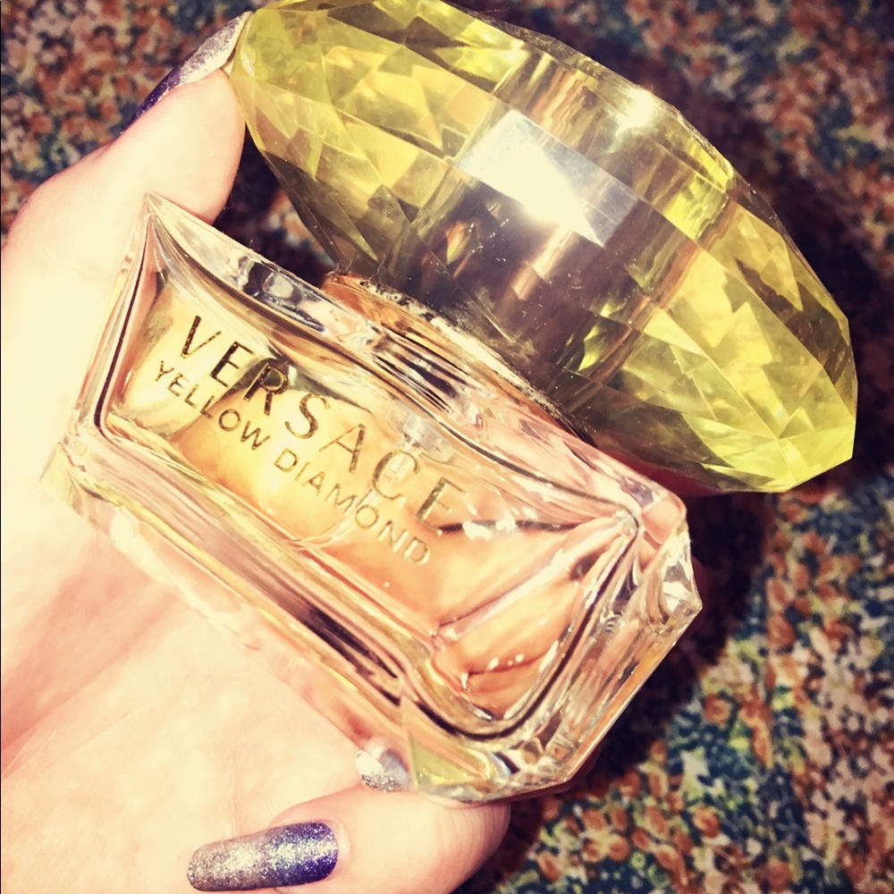 Versace yellow diamond 💎 perfume