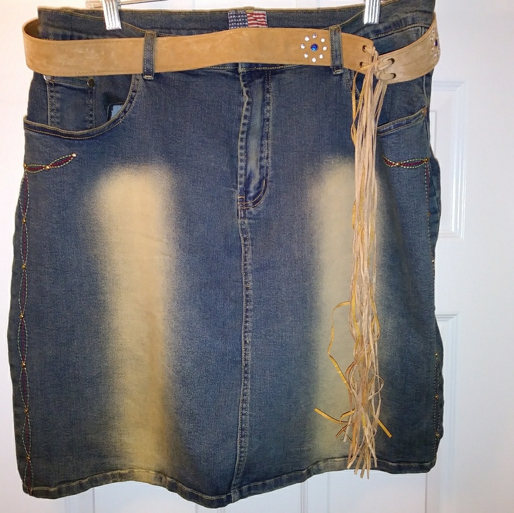 SOLD 🌟 Plus Size Jean Skirt 🌟