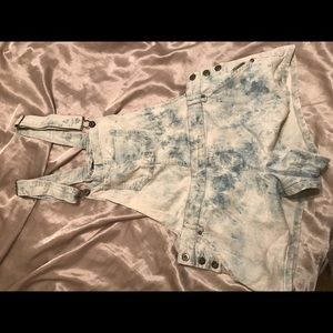 susbender shorts denim romper jumpsuit light blue