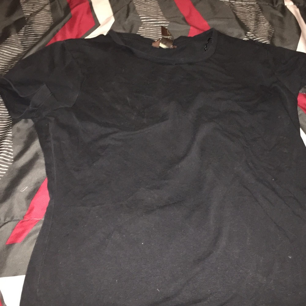 🎈Black t shirt🎈