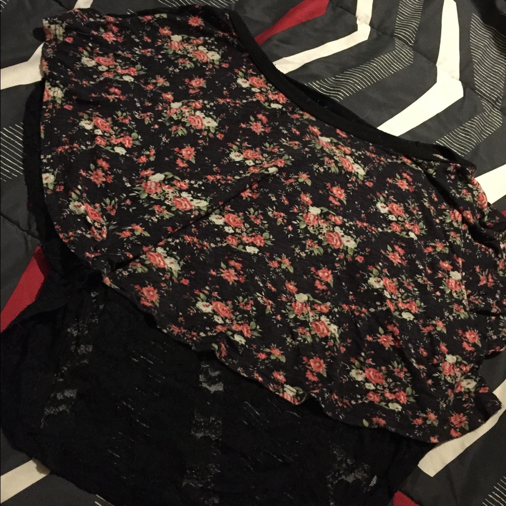 🎈Floral Crop top🎈