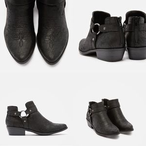 JustFab "Lynn" black boots