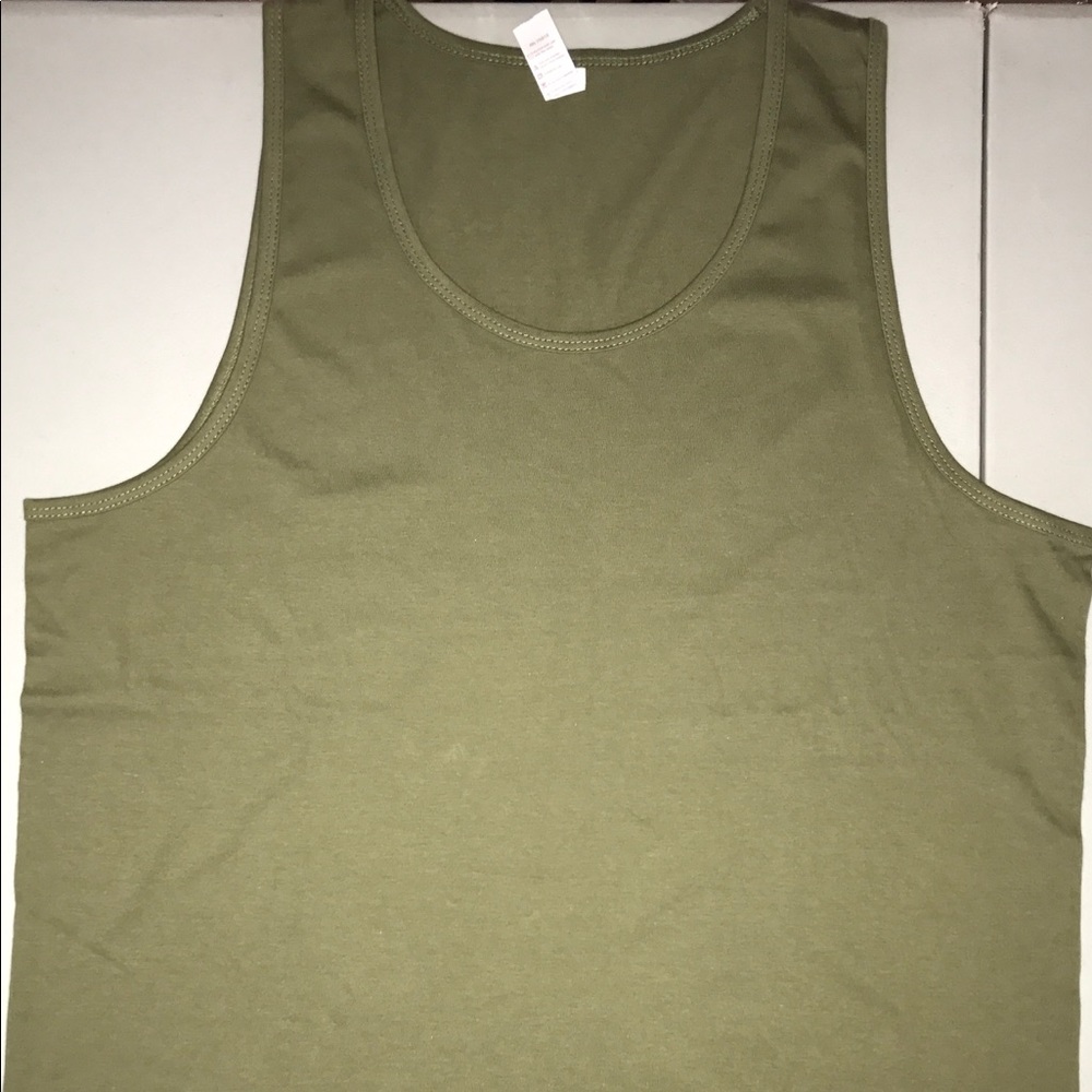 Cotton Heritage men's army green tank tops