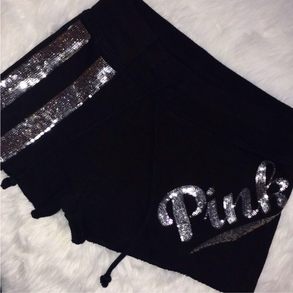 👸🏻XS VS Pink Bling Raw Hemmed Shorts 💎