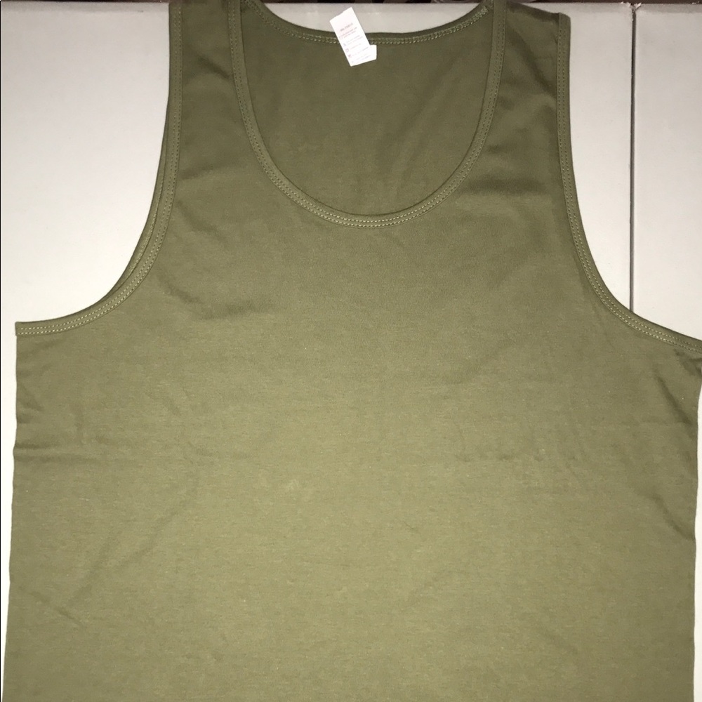 Cotton Heritage men's army green tank tops