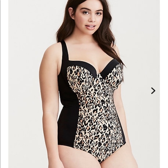 torrid Other - Torrid size 6 animal print swim suit