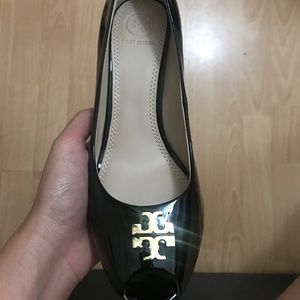 Tory burch peep toe wedge ! Size 8