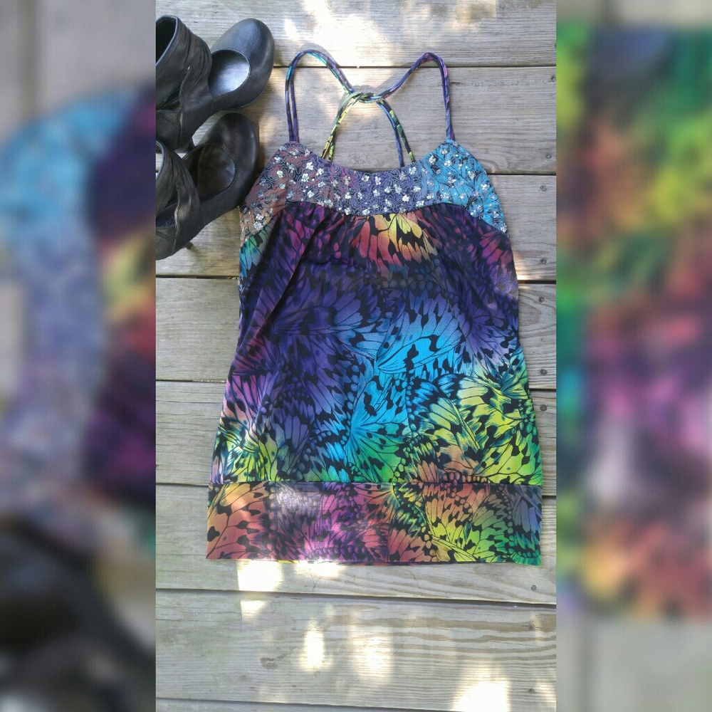 😍Colorful Butterfly Shirt sz Med💗