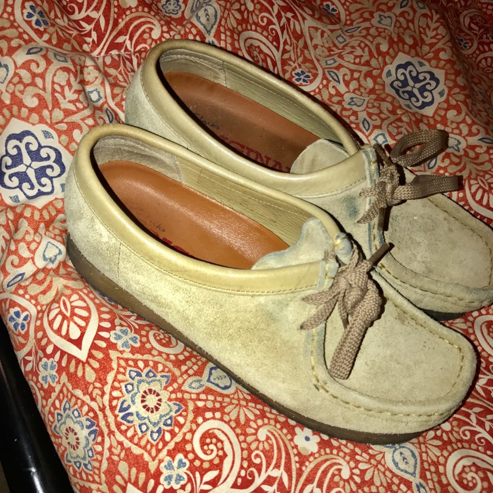 Women's Clark Wallabees
