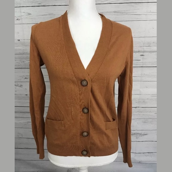 Old Navy Sweaters - Host pick Old Navy Cardigan