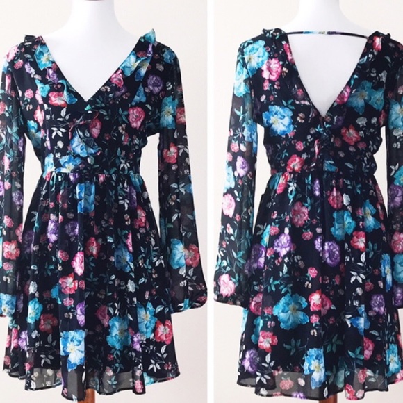 Express Dresses & Skirts - Express chiffon dress