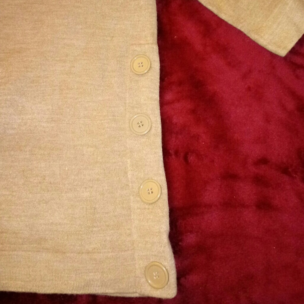 Sweater - Picture 3 of 4