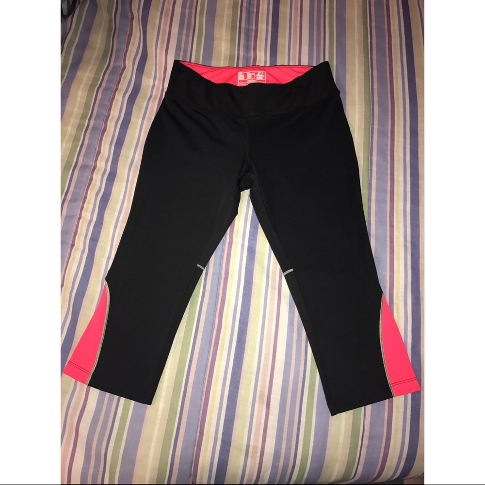 {New Balance} Cropped Leggings