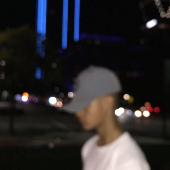 Meet your Posher, Ricardo - Picture 1 of 1