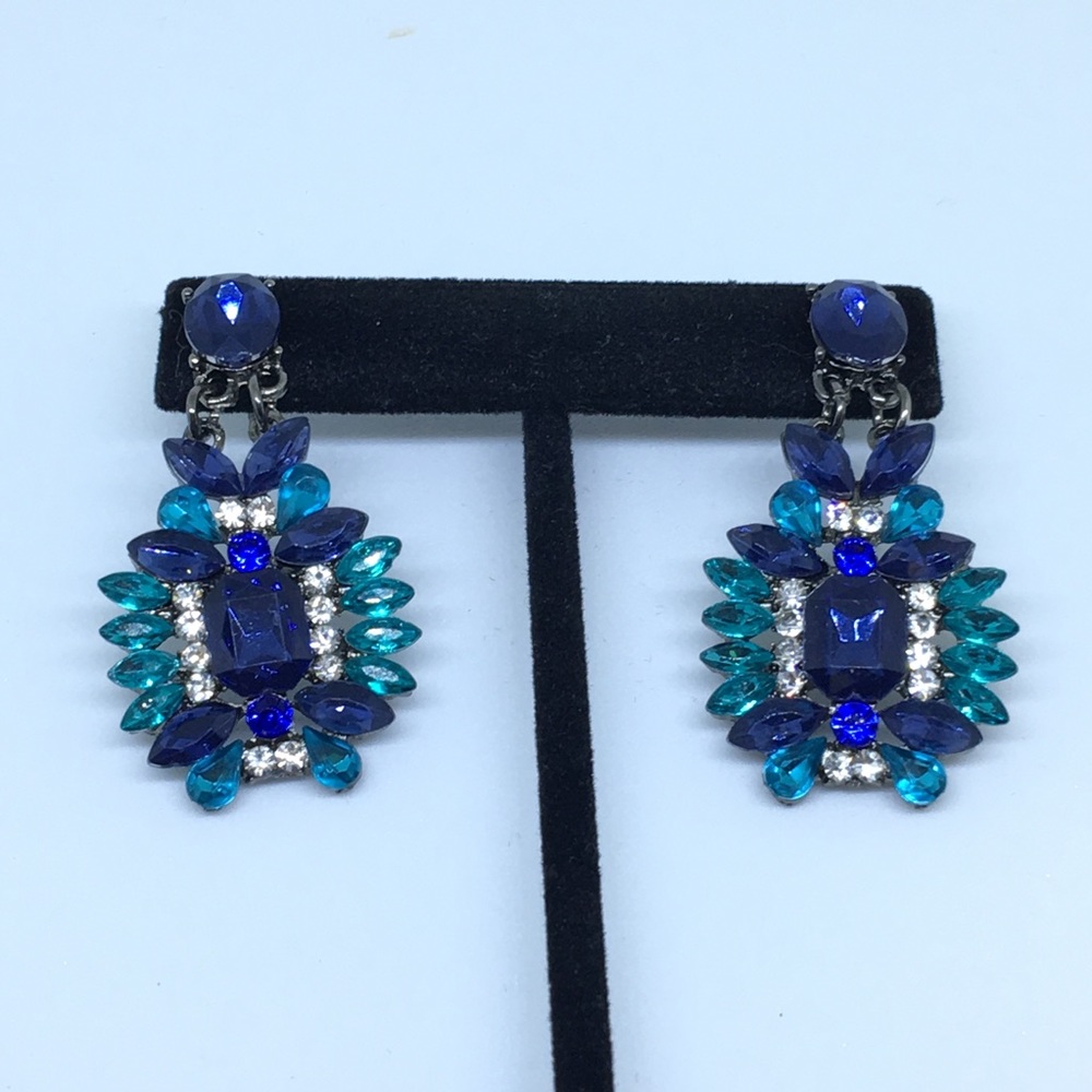 Beautiful Chandelier Earrings "the blues" - Picture 2 of 7