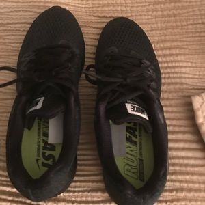 Almost brand new Nike Air Max 2017