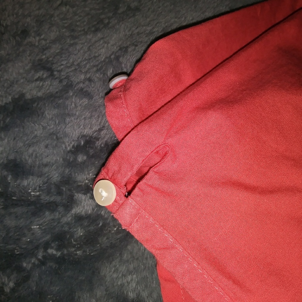 🌟 Pink Button-up Top 🌟 - Picture 3 of 3
