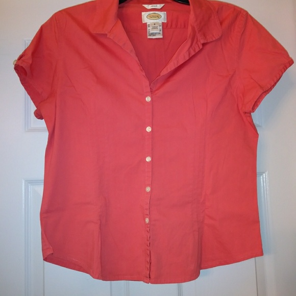 🌟 Pink Button-up Top 🌟 - Picture 1 of 3