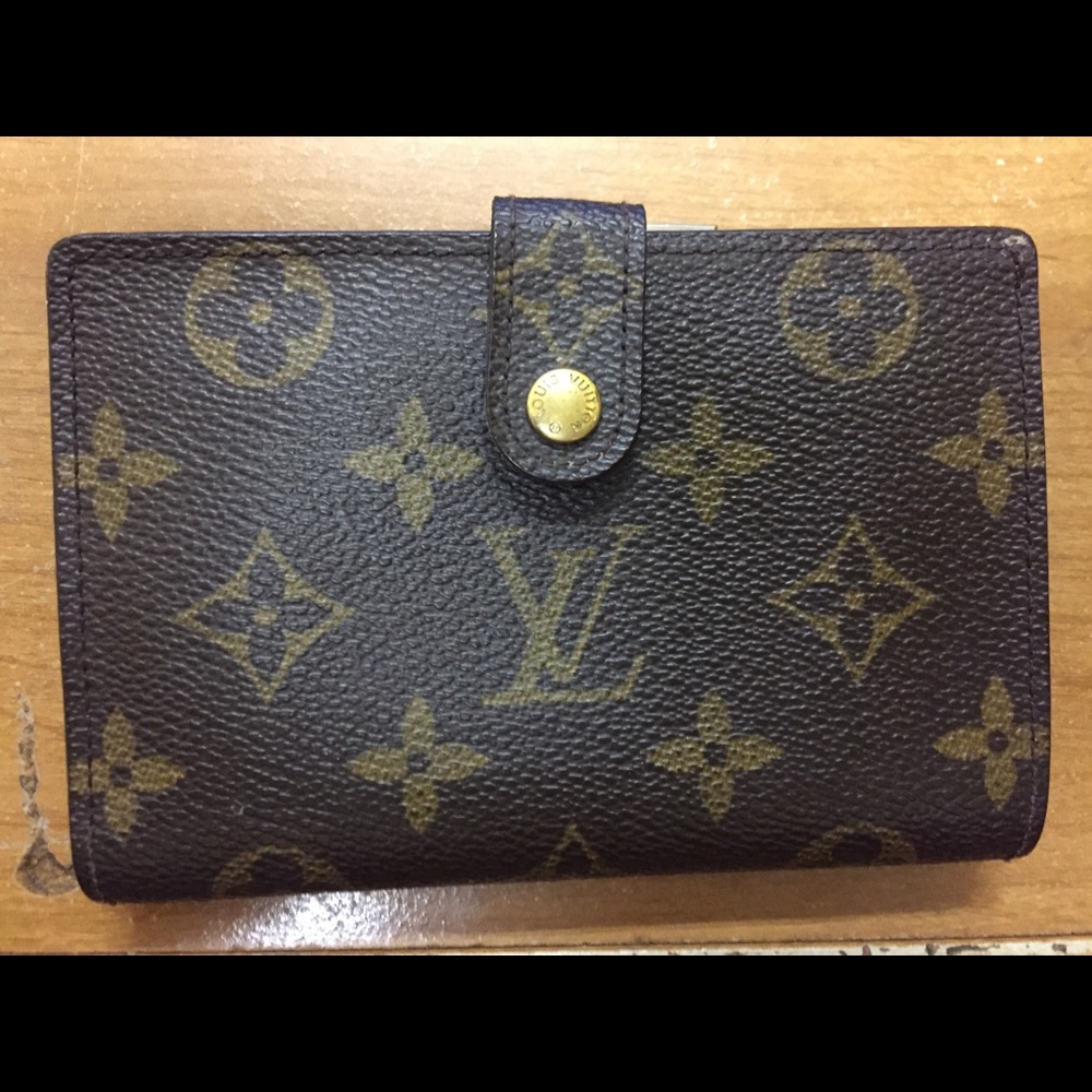 Louis Vuitton Kisslock