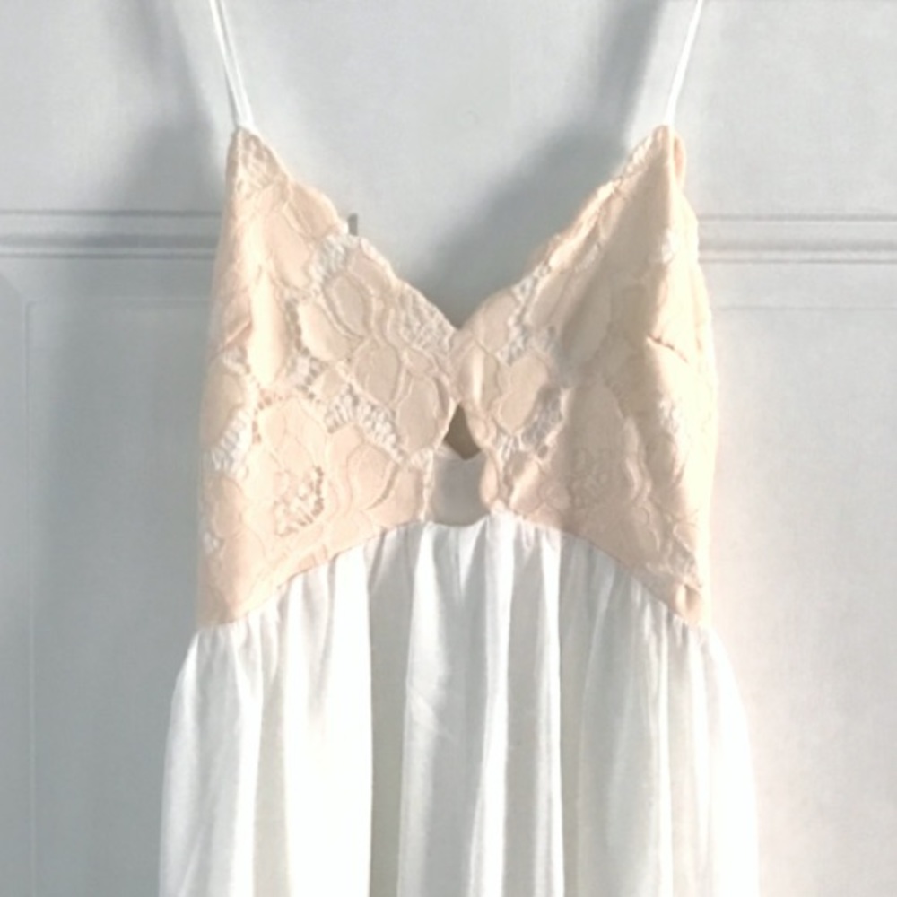 Floral Cutout Bryce Maxi DRESS - Picture 5 of 5