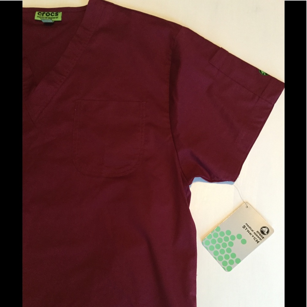 *NWT* Wine Crocs Medical Scrub Top