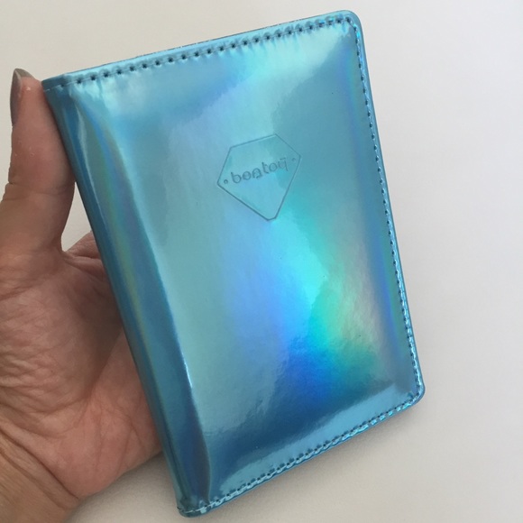 Holographic Blue rainbow Card passport travel case - Picture 2 of 5