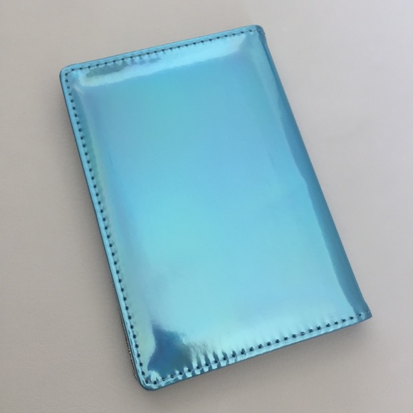 Holographic Blue rainbow Card passport travel case - Picture 4 of 5