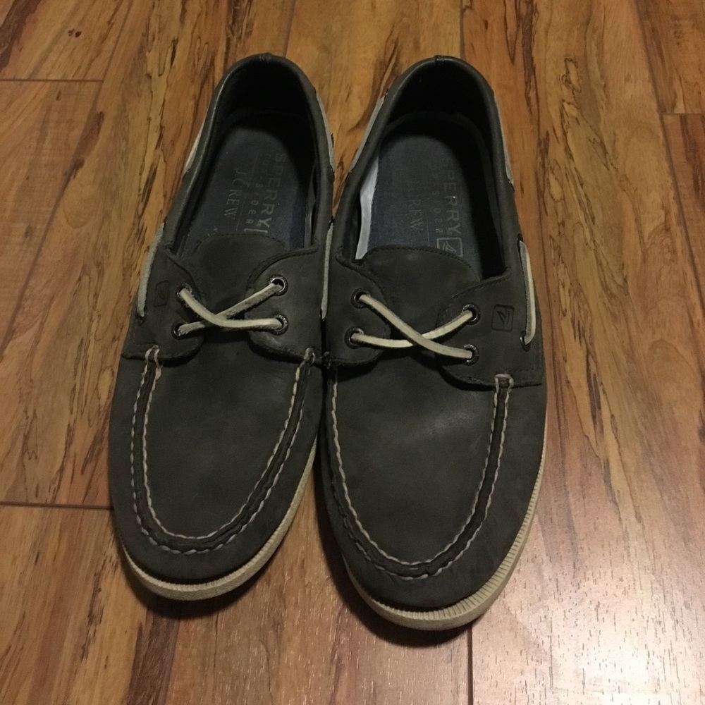 Grey sperry sliders