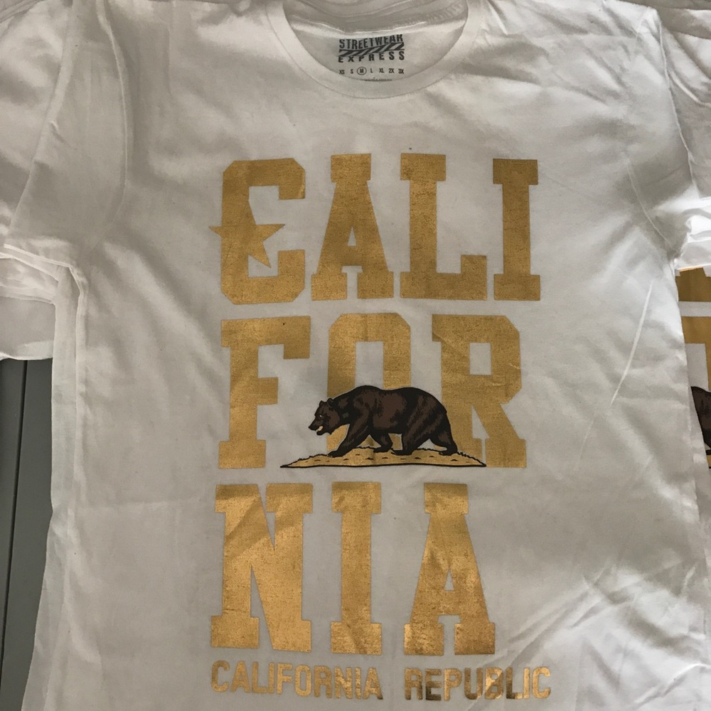 California republic crew neck T shirt