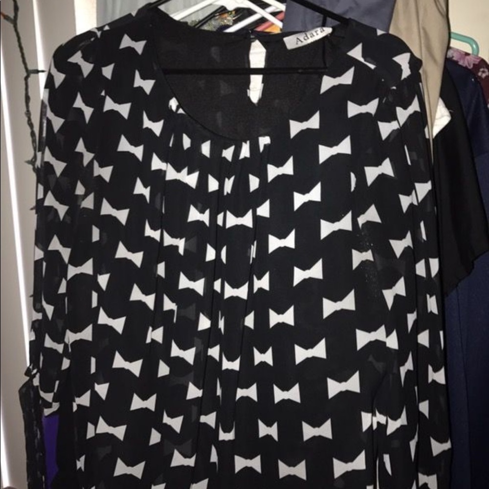 Bow three-quarter sleeve blouse