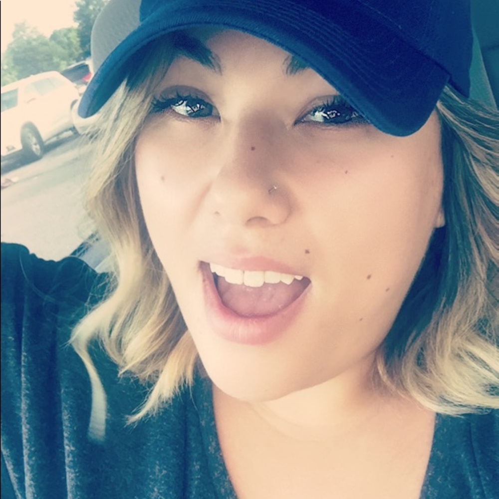 Hey! I'm Sabrina! 🤷🏻‍♀️