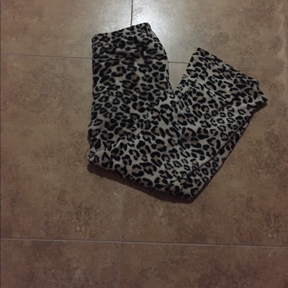 Soft cheetah print pajama pants - Picture 4 of 5