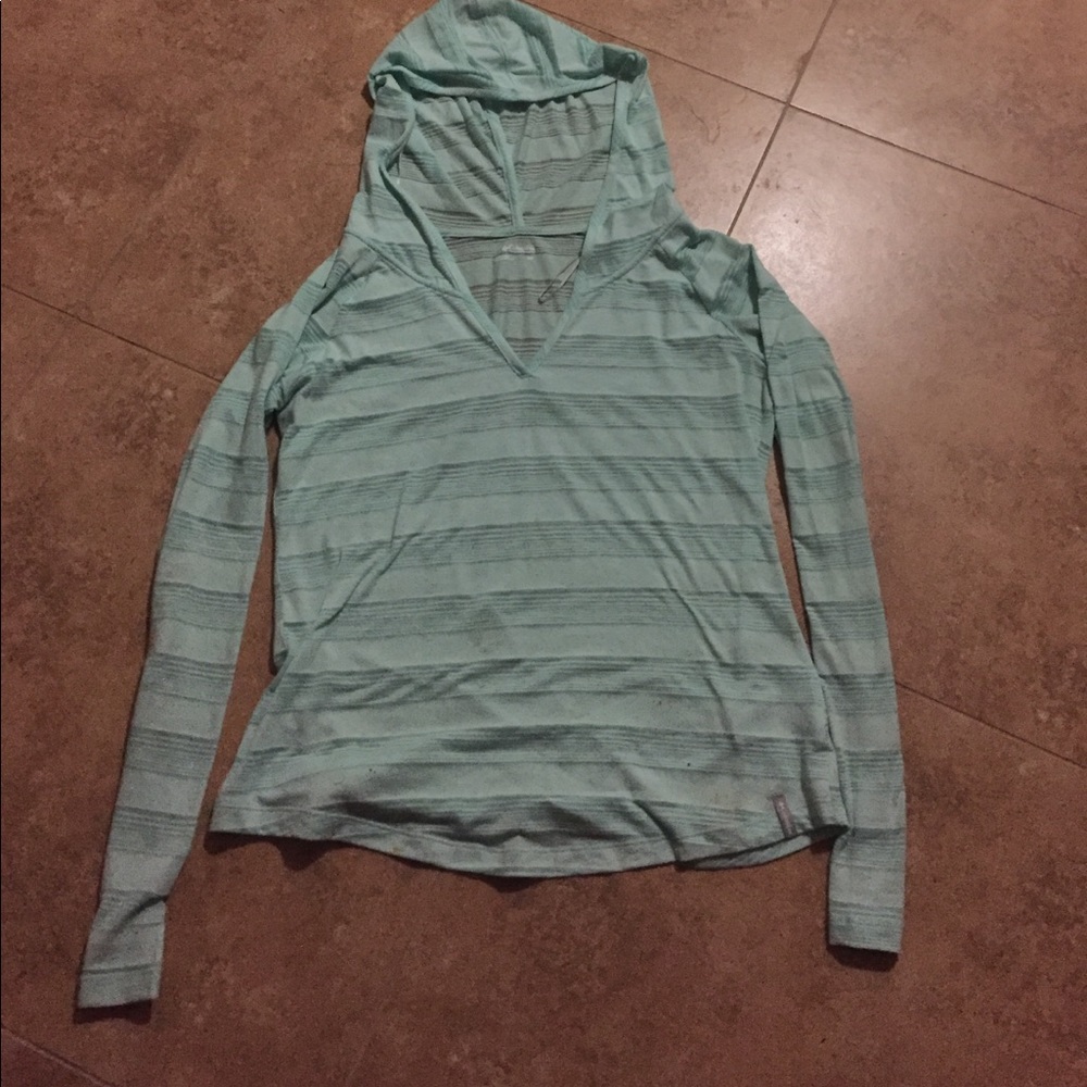 Mint green Columbia hooded pullover