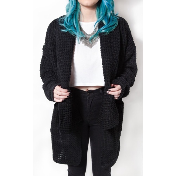 Oversized Black Knit Cardigan with Pockets - Picture 4 of 4