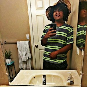 Meet your Posher, Tolu