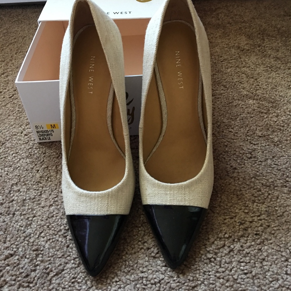Nine West beige and black pumps