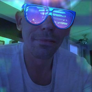 Meet your Posher, Damien