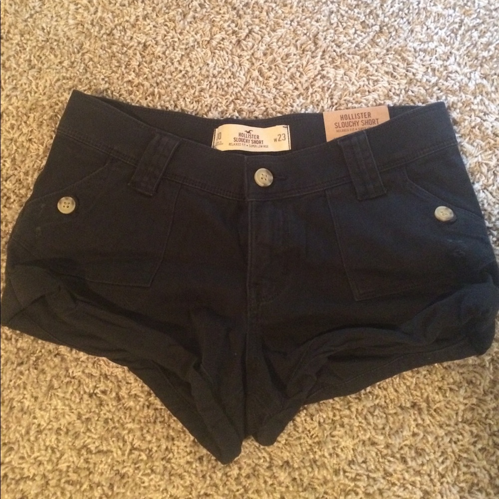 NWT Hollister black Slouchy mini shorts