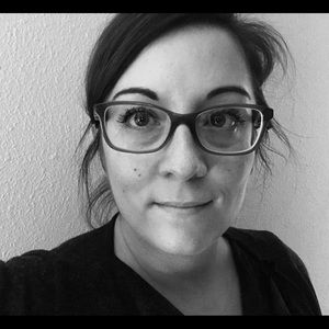 Meet your Posher, Danae