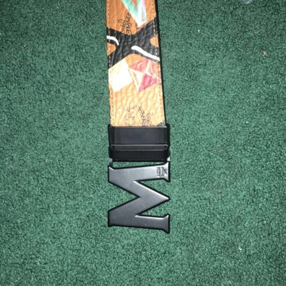 MCM reversible belt