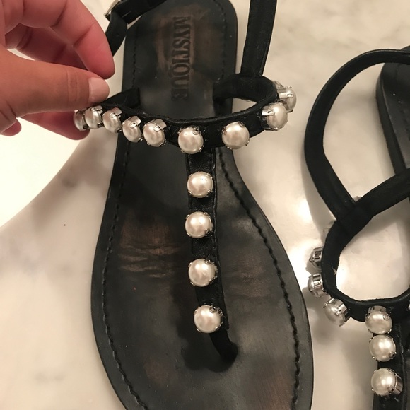 Mystique Pearl Sandals Size 9