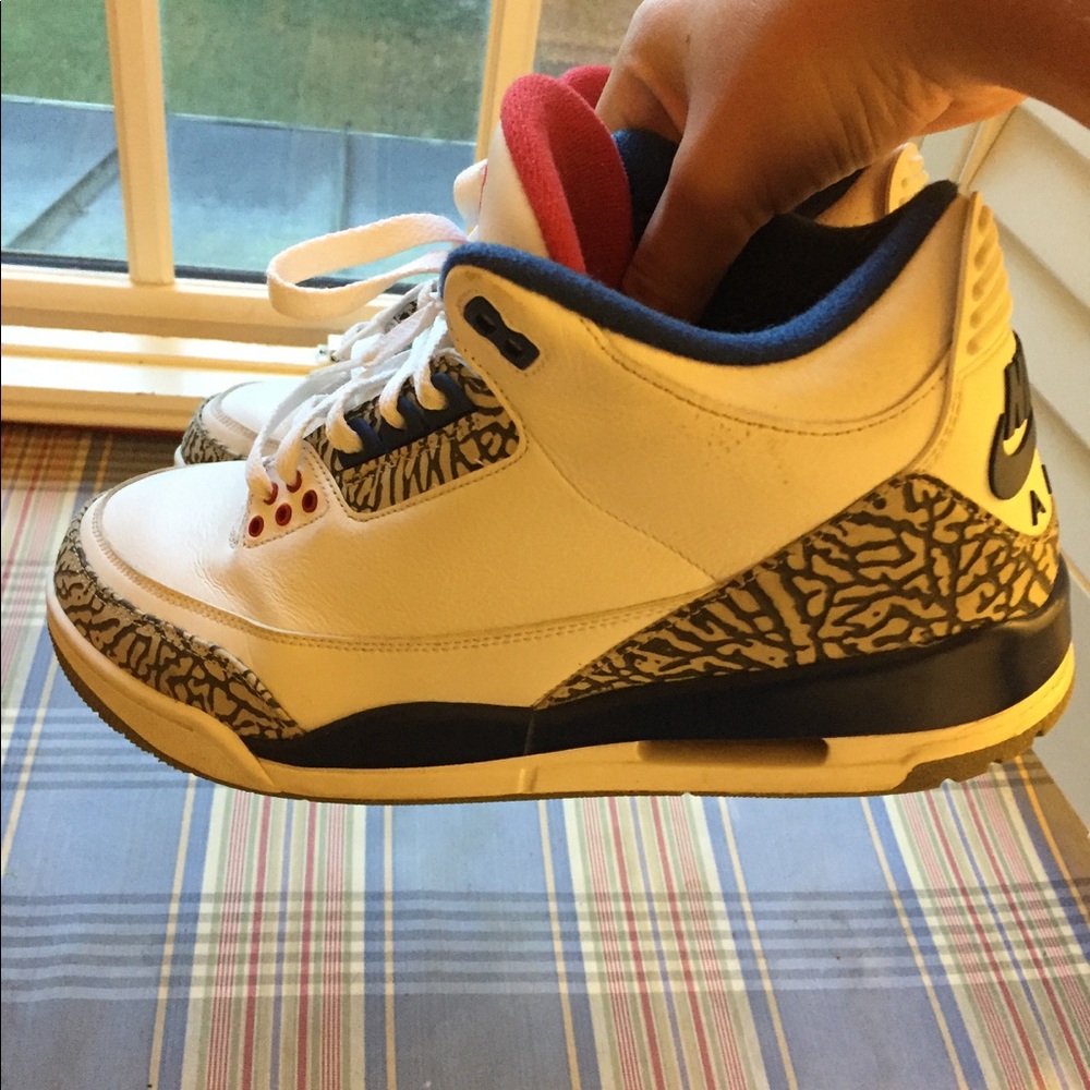 TRUE BLUE 3S