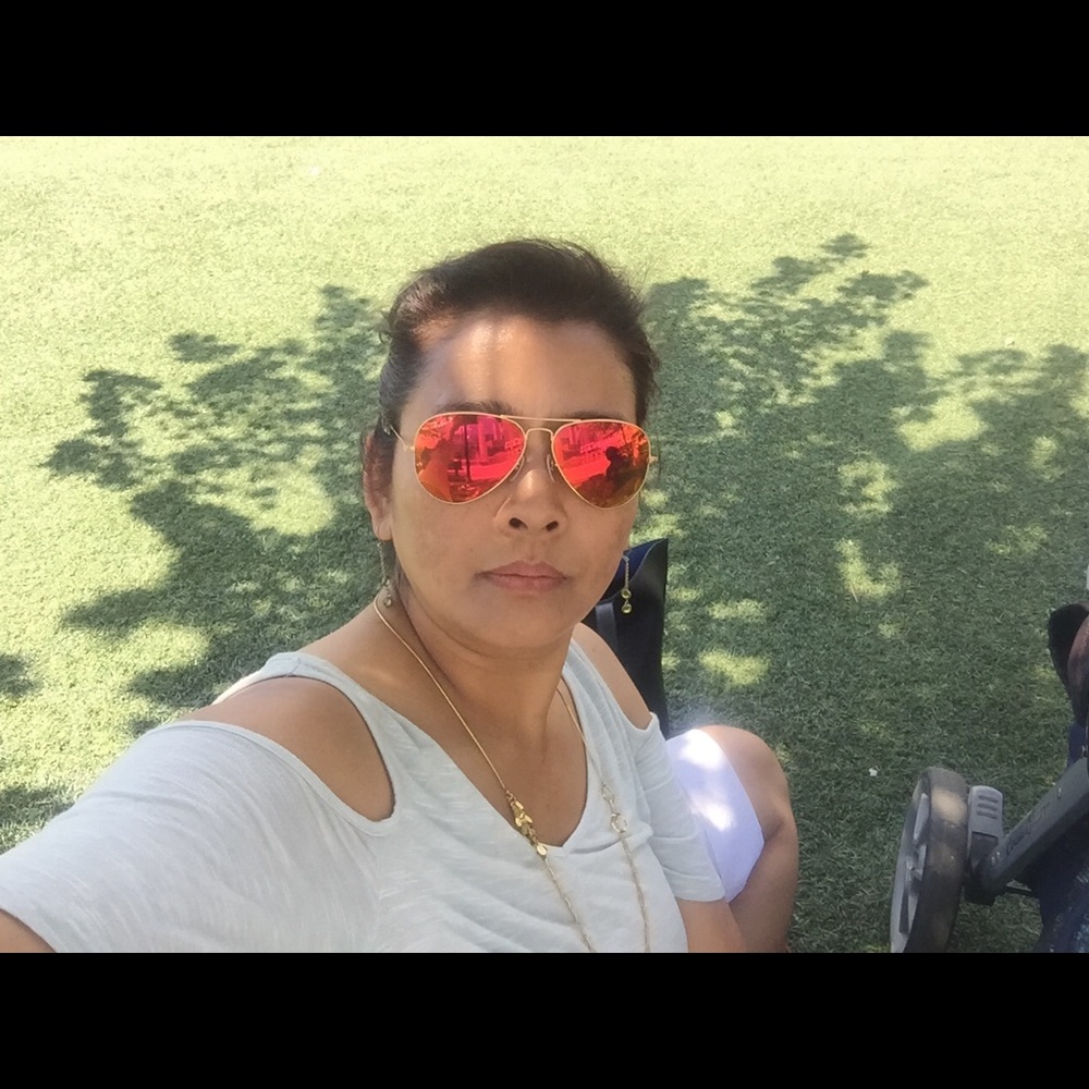 Meet your Posher, Tsering