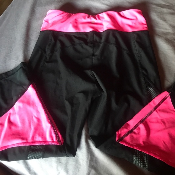 Xersion from JC Penny workout capris - Picture 3 of 3
