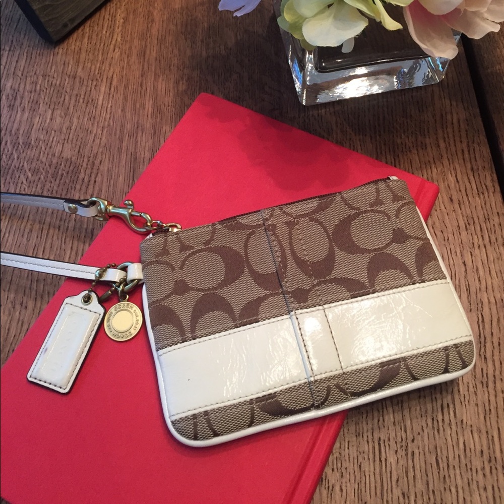 Pre loved Coach wristlet