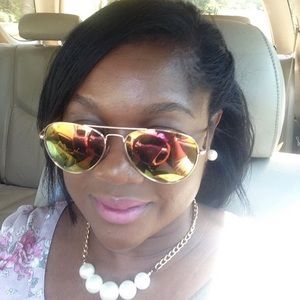 Meet your Posher, Beth