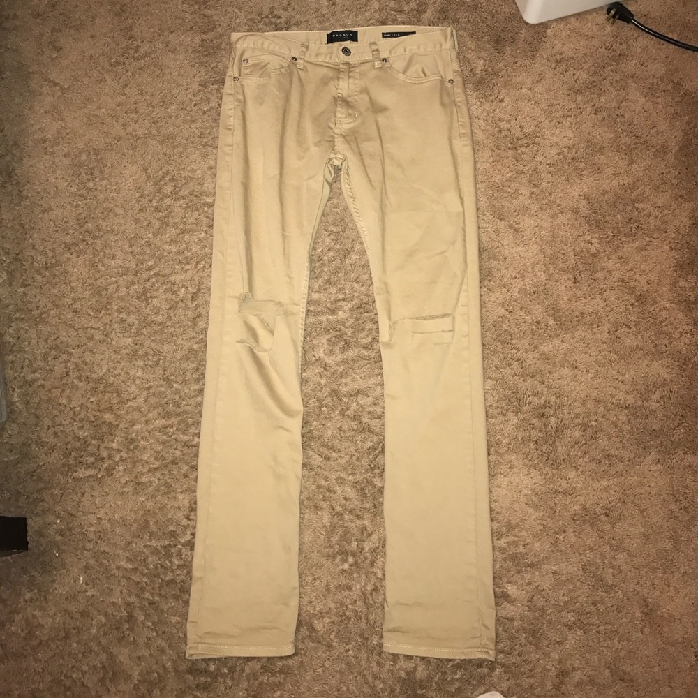 Pacsun skinny 31x32 distressed tan jeans